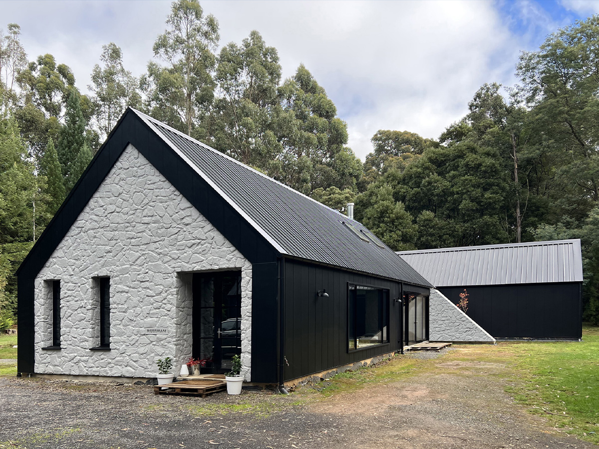 Colin Doswell architectural portal framed house