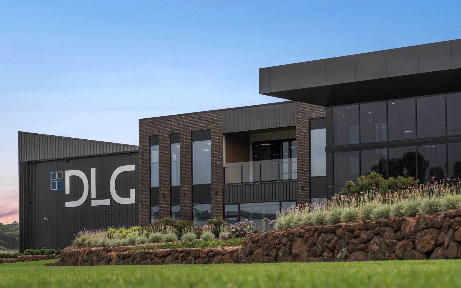 DLG Aluminum and Glazing combined office and manufacturing building 29 web edit-1