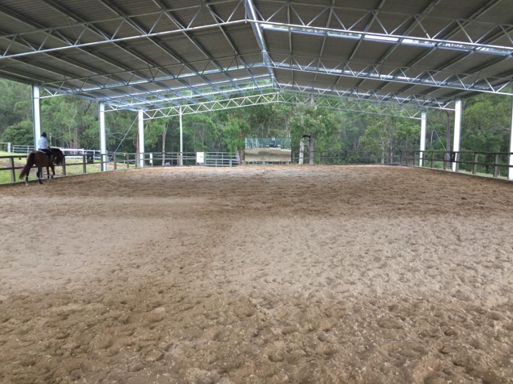 equine indoor arena construction