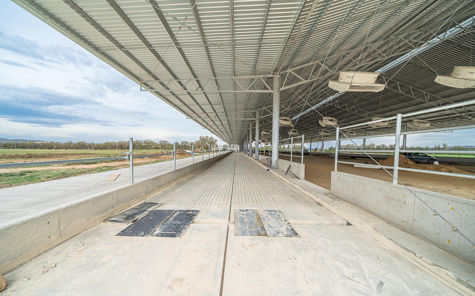 Simone Jolliffe dairy compost barn