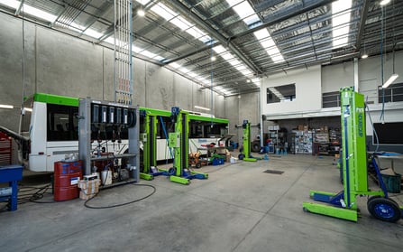 Dyson Group combined office and logistics depot 10_tile