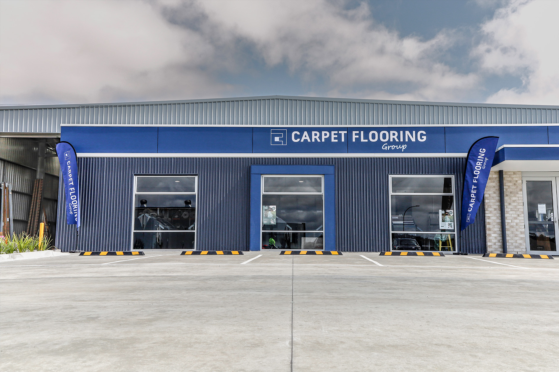 Kyneton Carpet Court combined retail and hardware store
