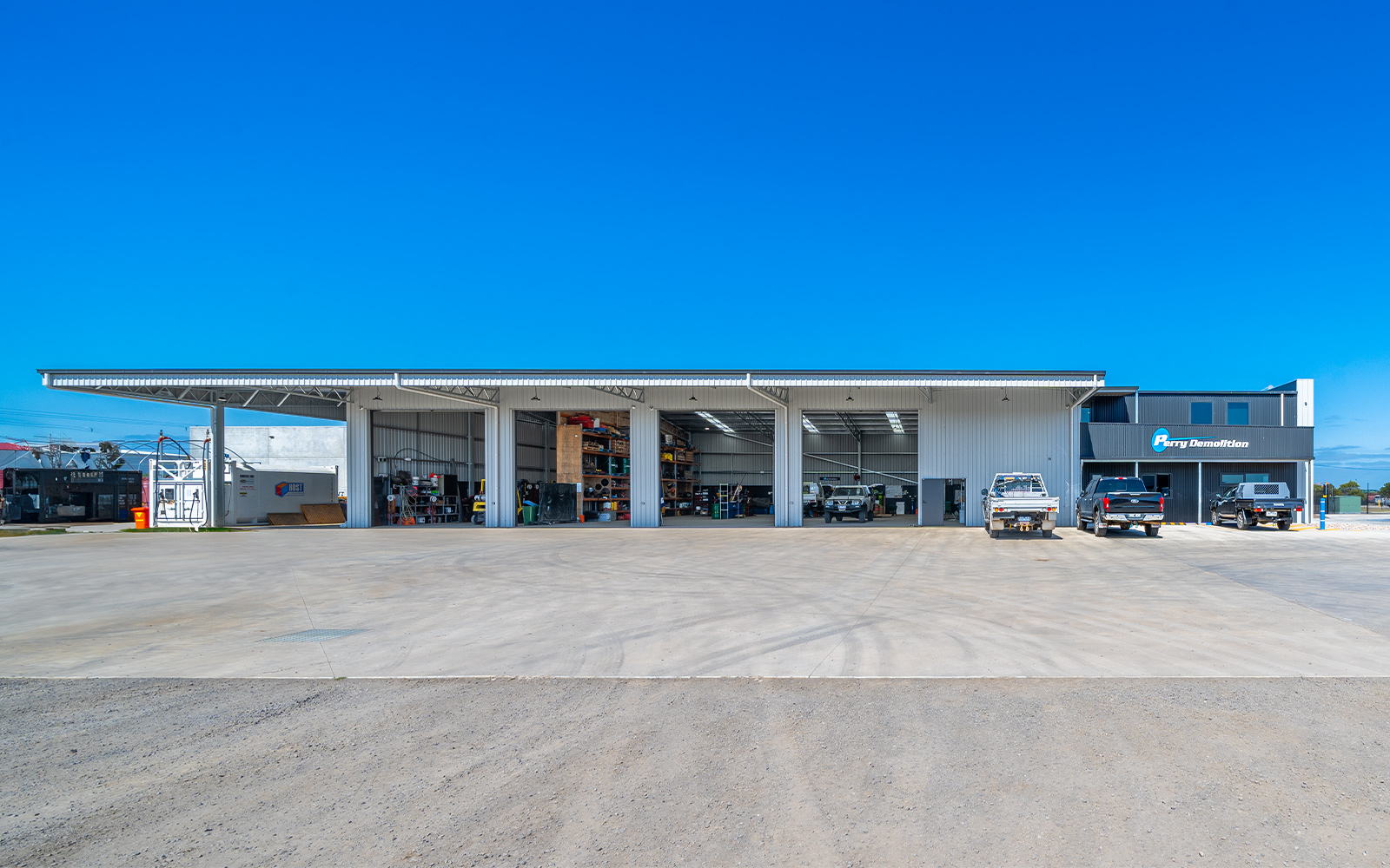 Perry Demolition combined office and warehouse 6_tile