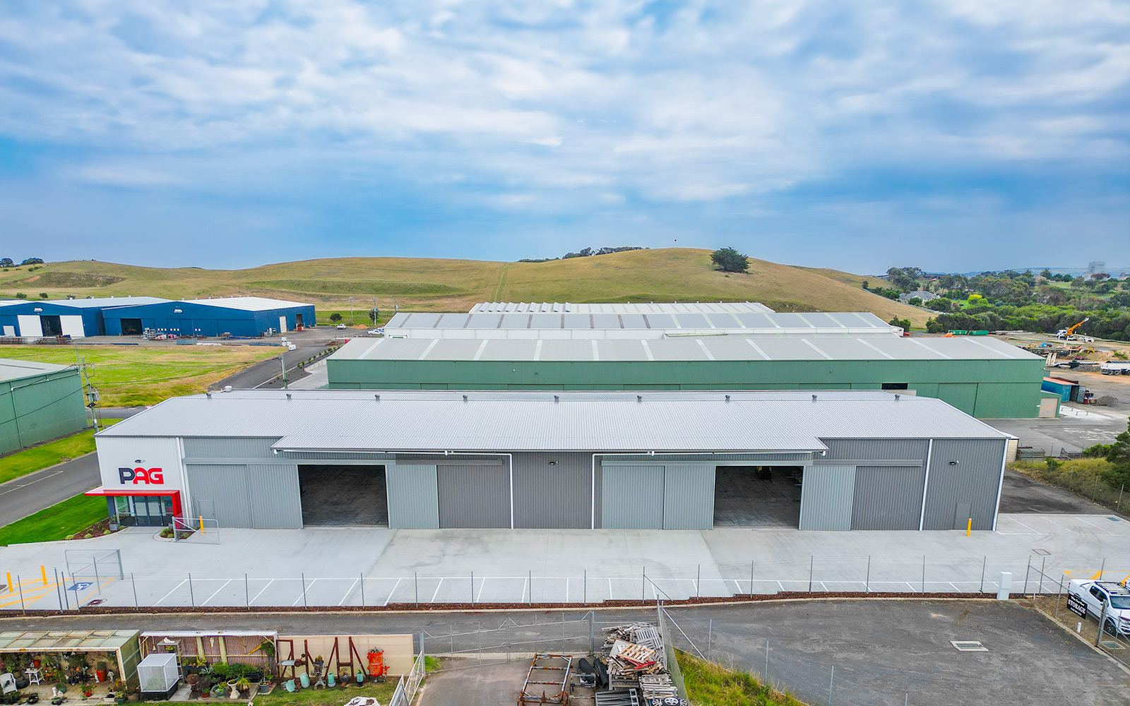 Portland Aluminium & Glass commercial building shed