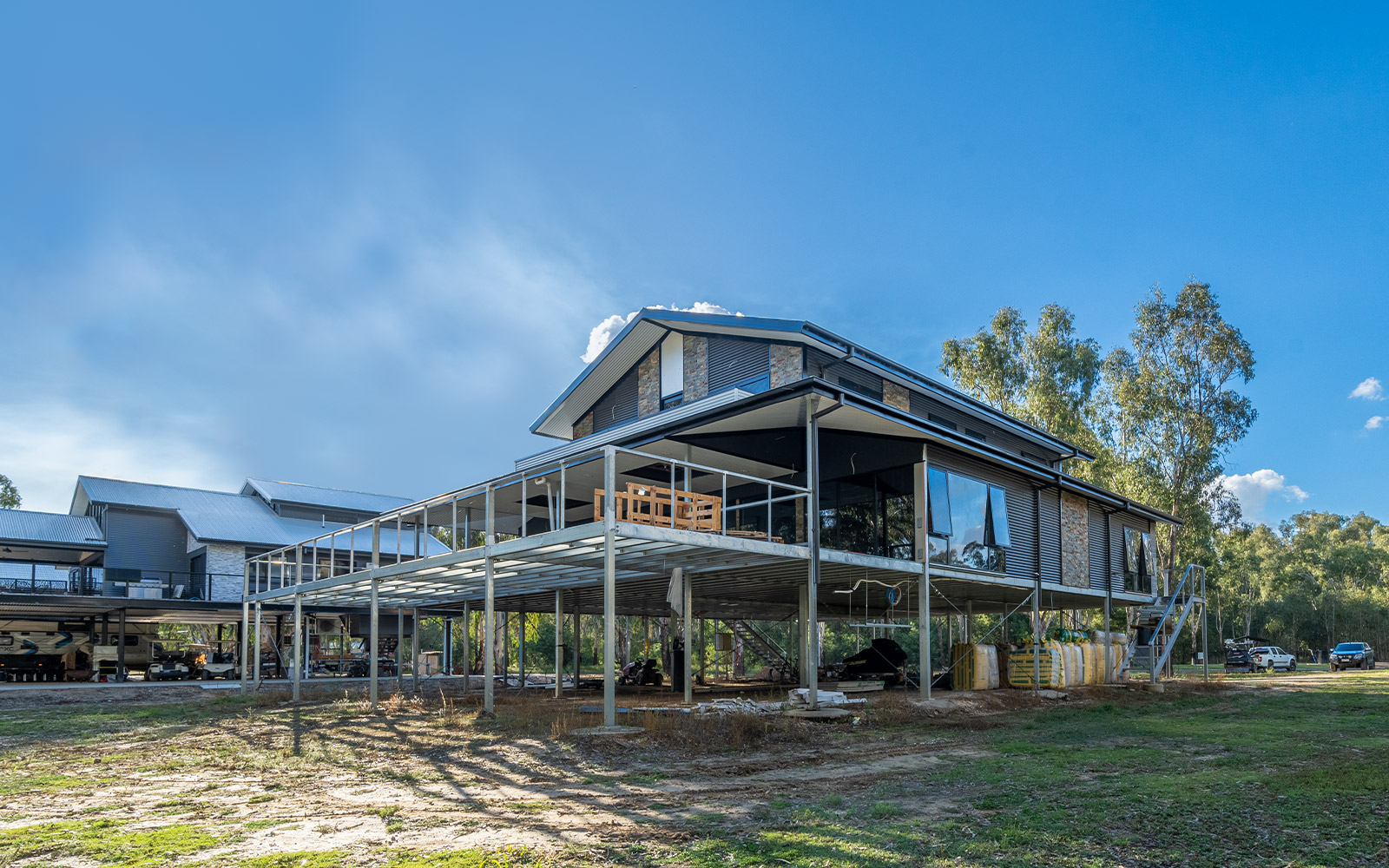 John Teunon custom framed house