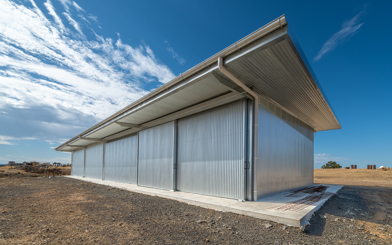 Michael Munro architectural portal framed shed 8_tile