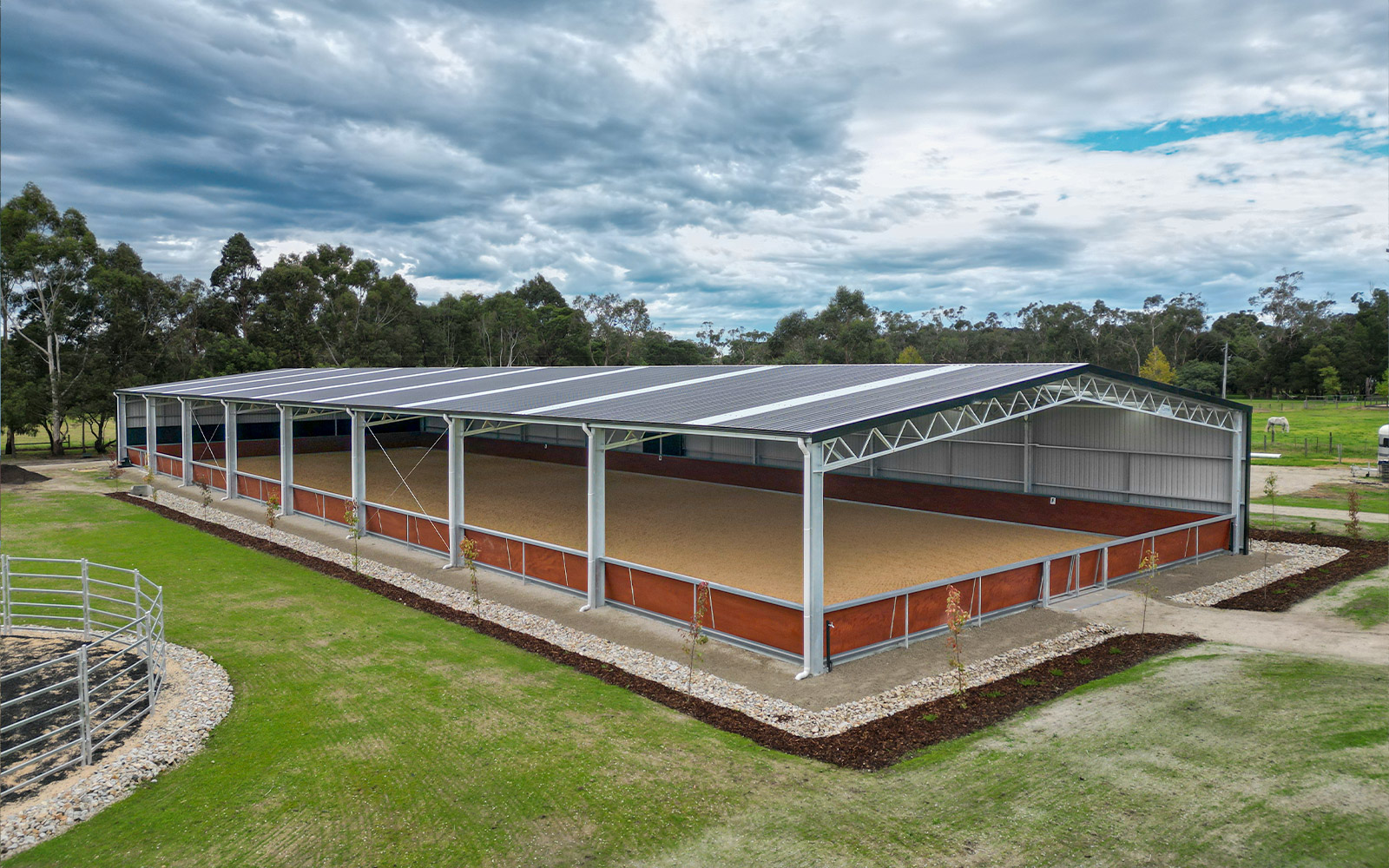 Anita Dikkenburg horse arena