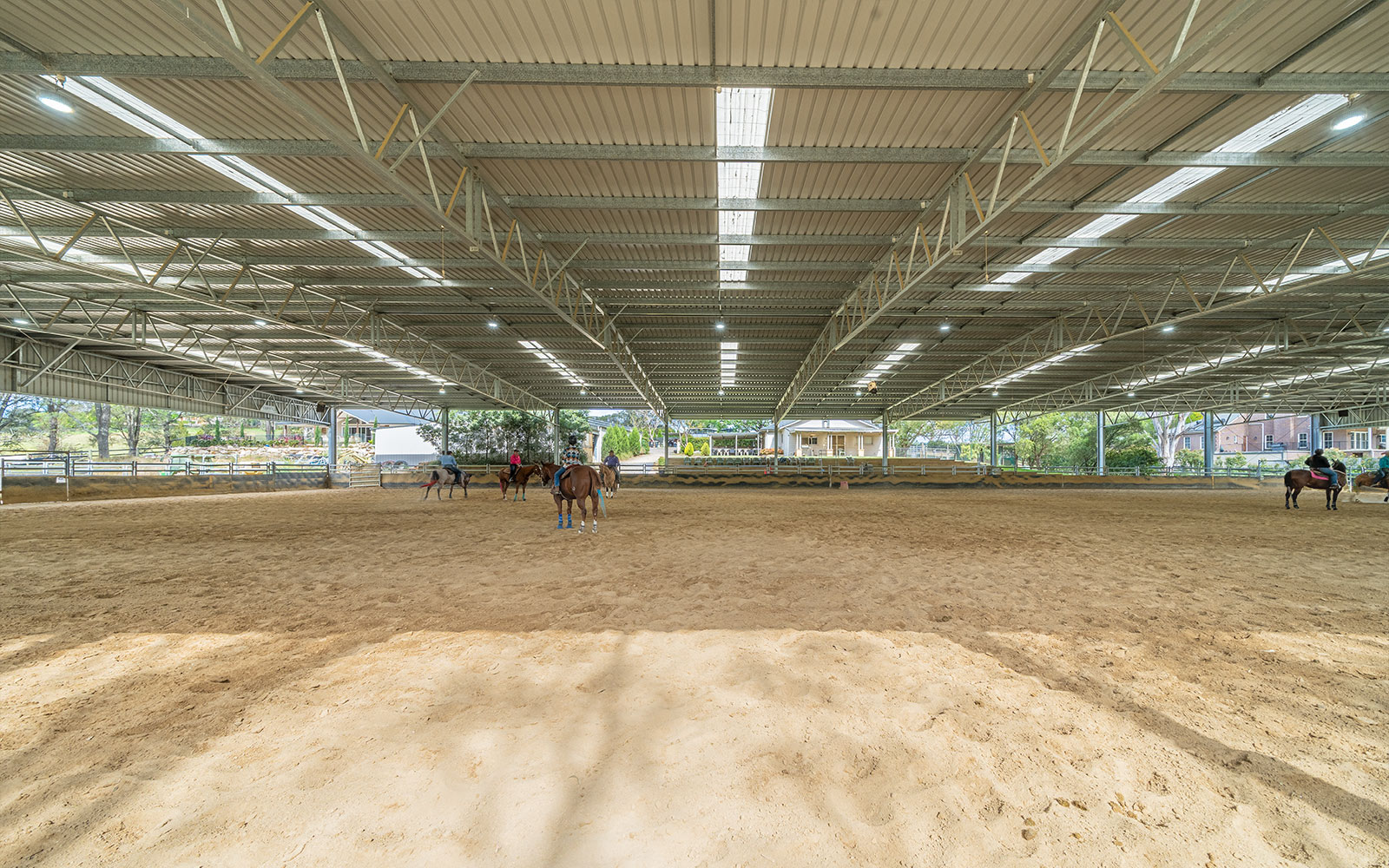 Jeff Ralph western riding arena