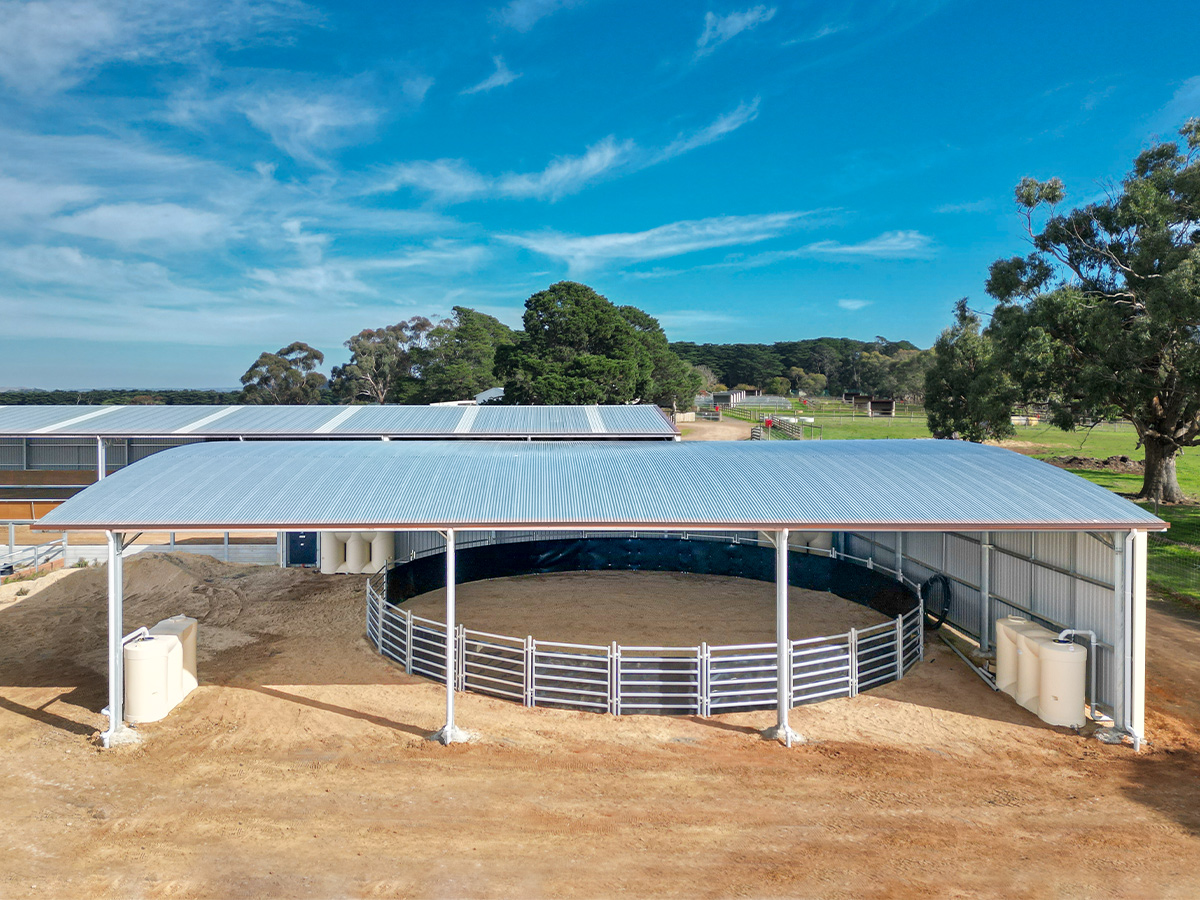 Ken Greenwood round yard cover