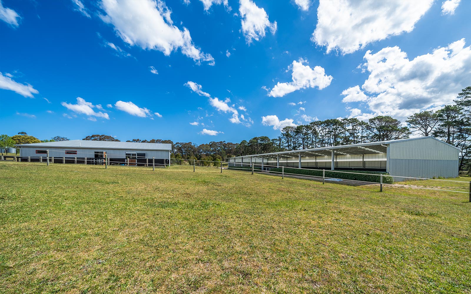 Tig Lungerhausen indoor dressage arena and stable complex