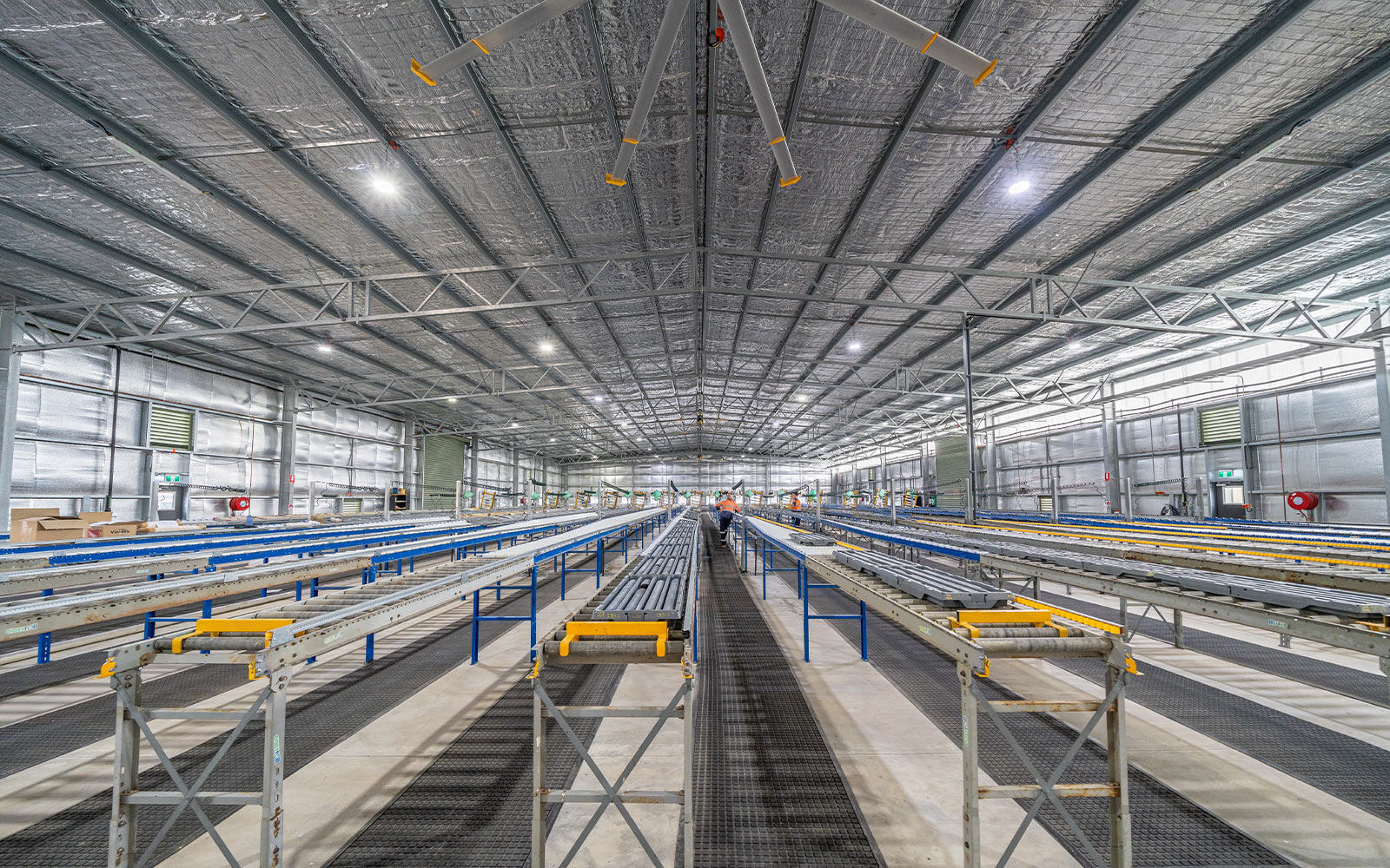 Agnico Eagle industrial workshop 16_tile