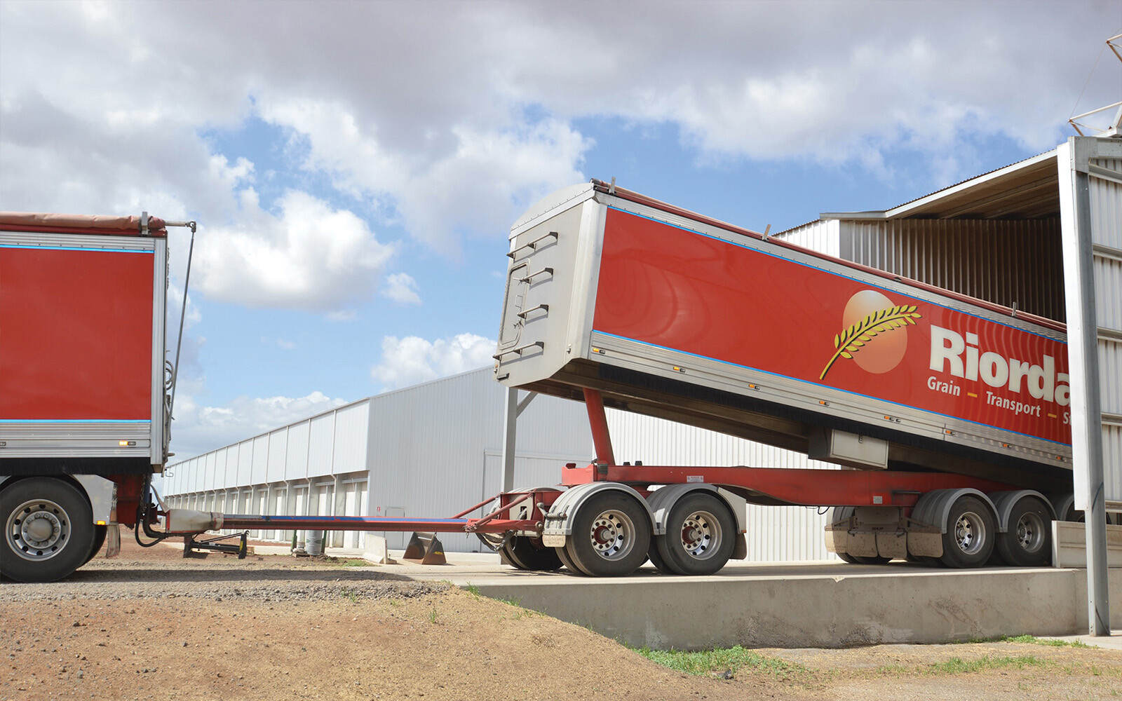 Riordan Grain bulk storage shed  