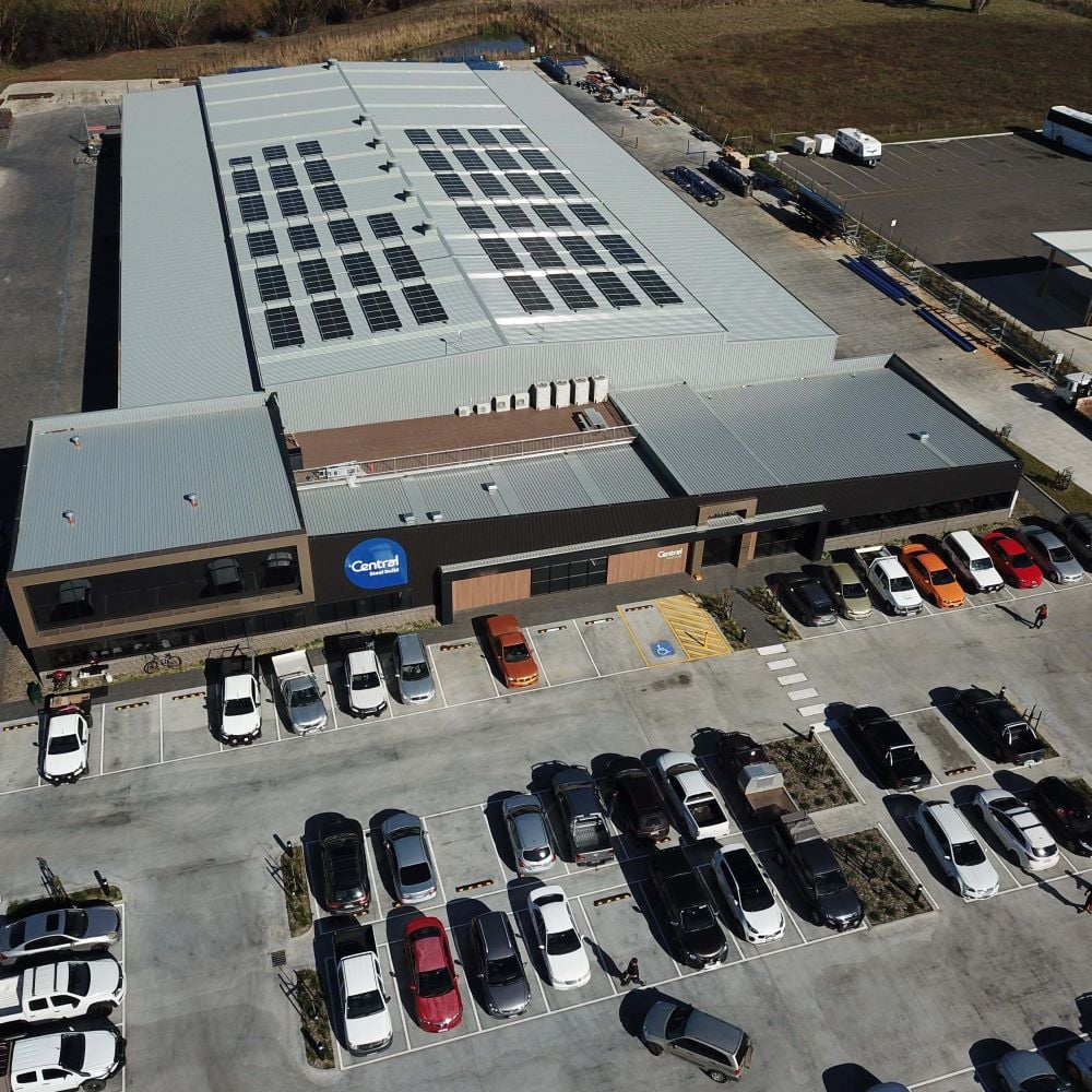 Office and manufacturing building