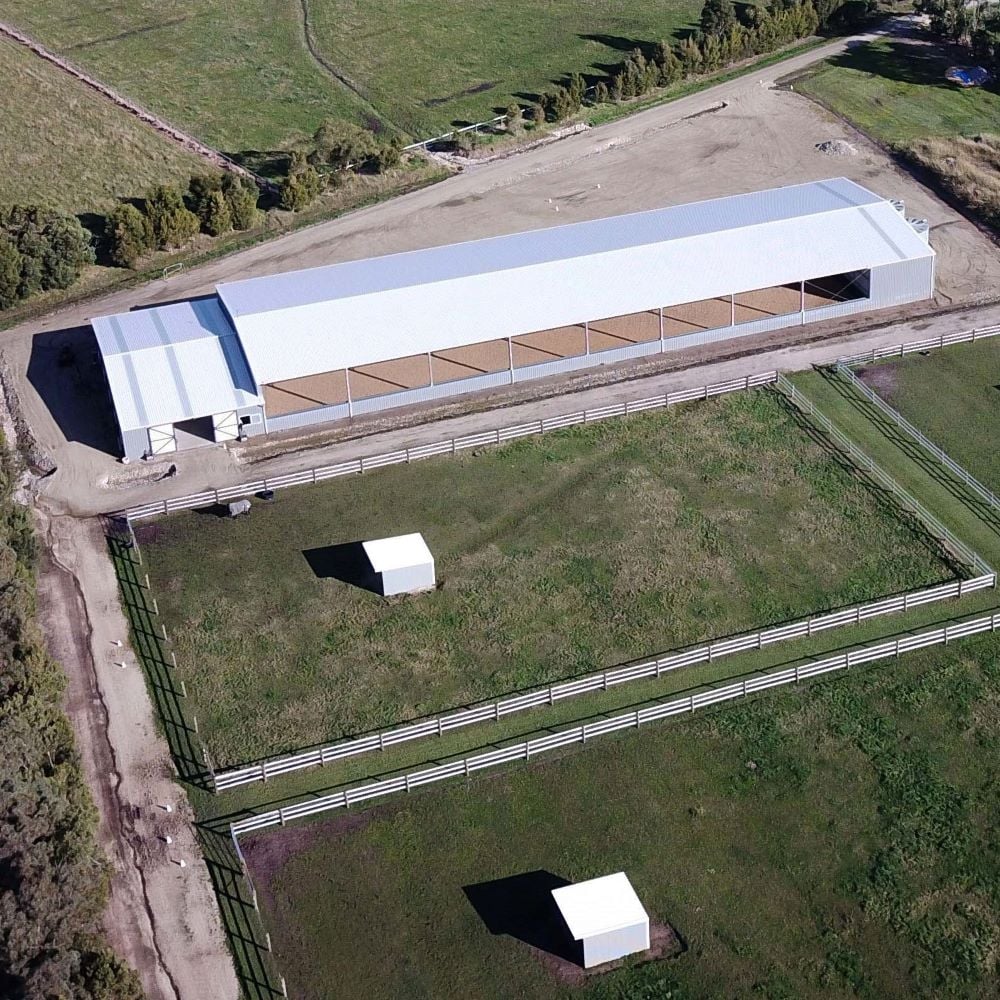 Indoor arena and stable complex