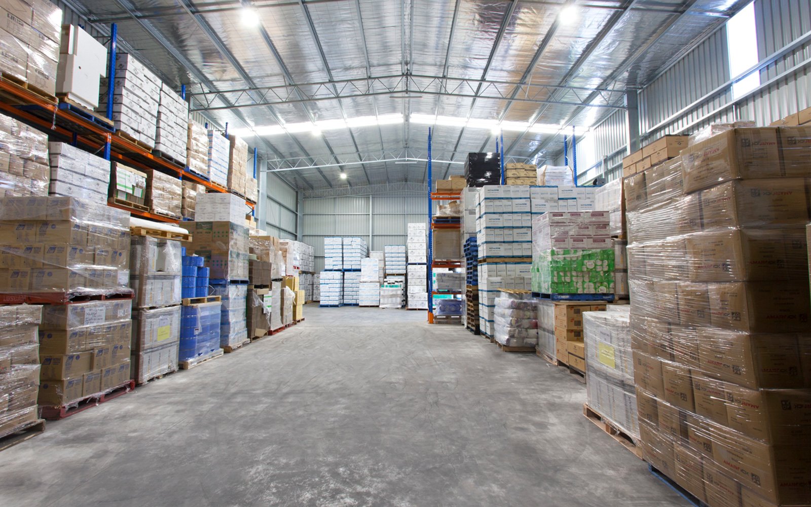 Industrial storage building