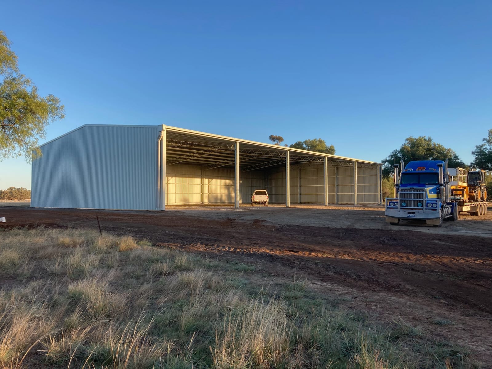 Bob Rollinson - Stringer hay shed