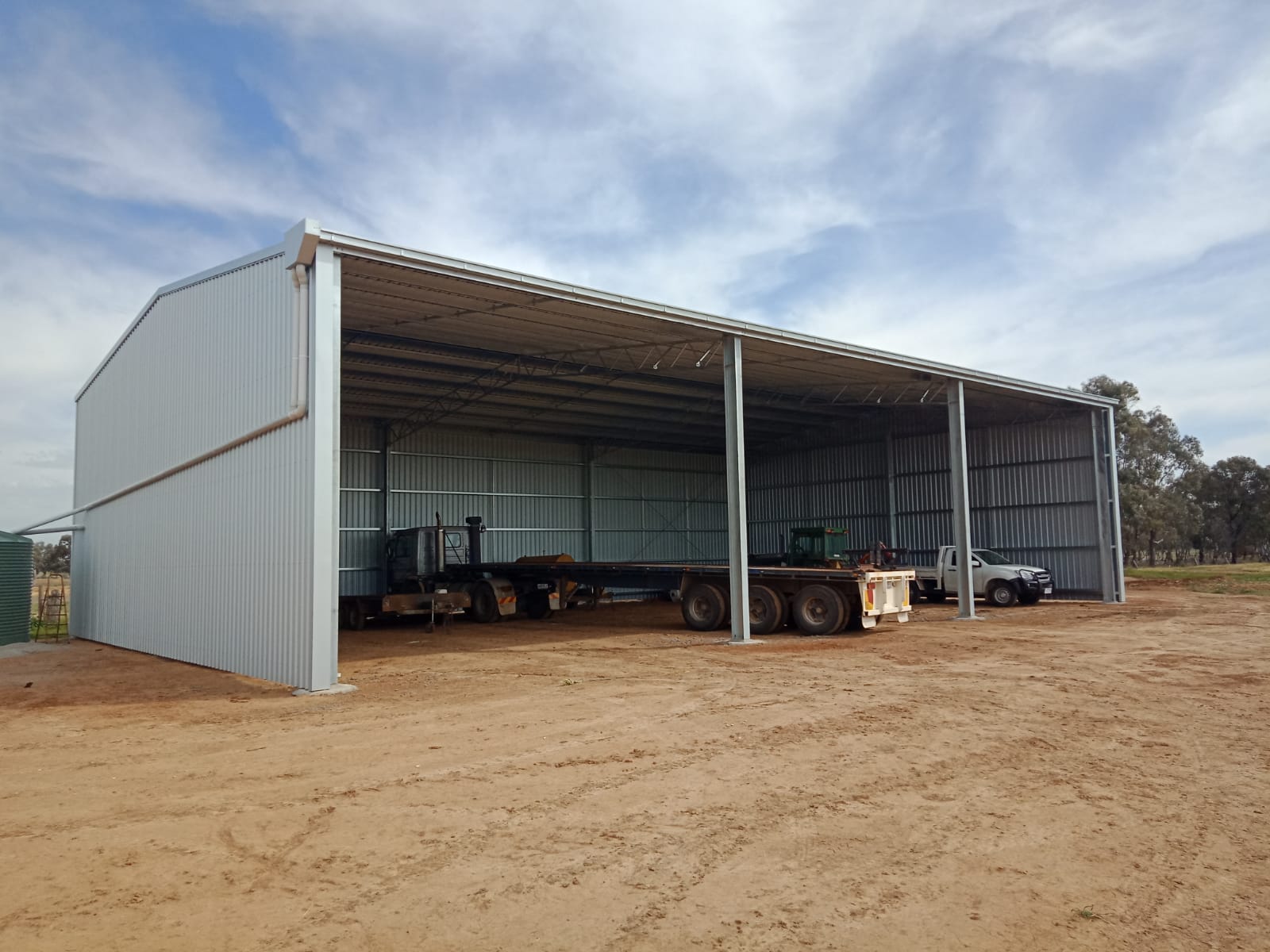 Earl Chislett hay shed