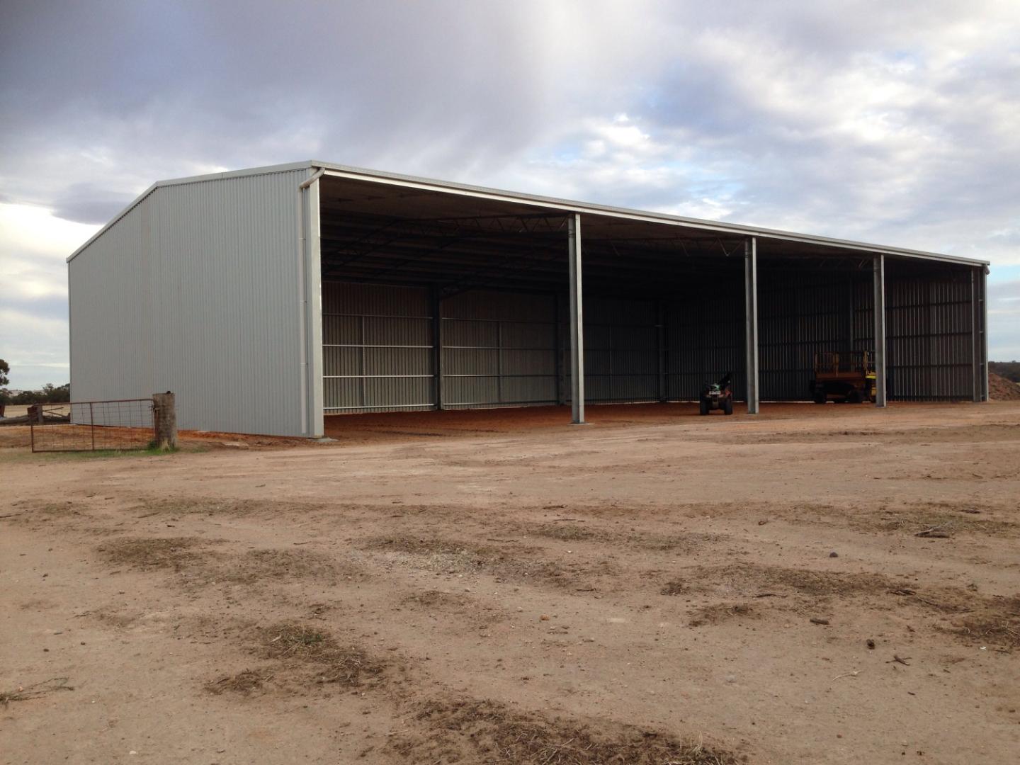 Wes Polkinghorne - Donald Steel hay shed