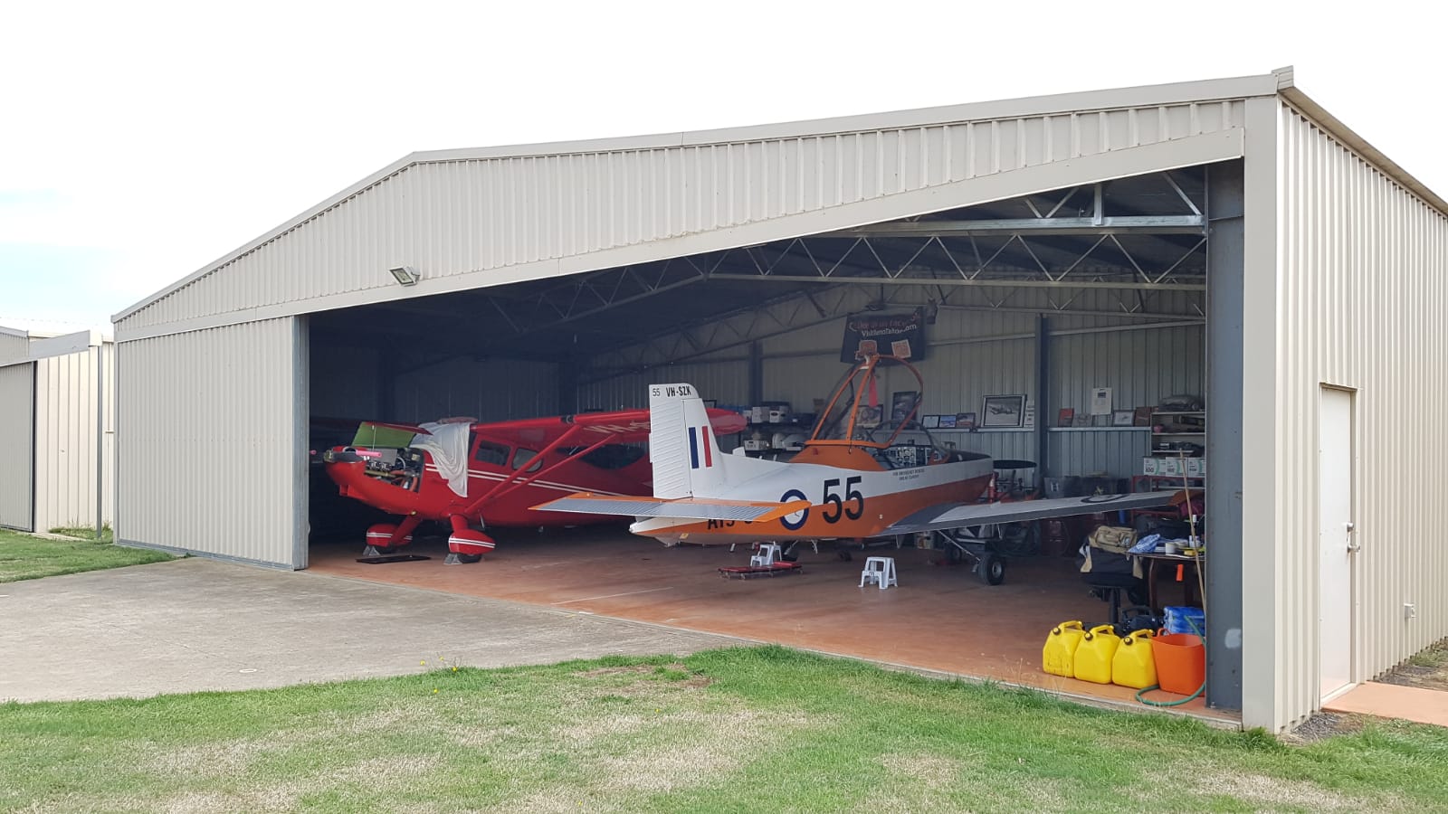 Steve Guilmartin aircraft hangar