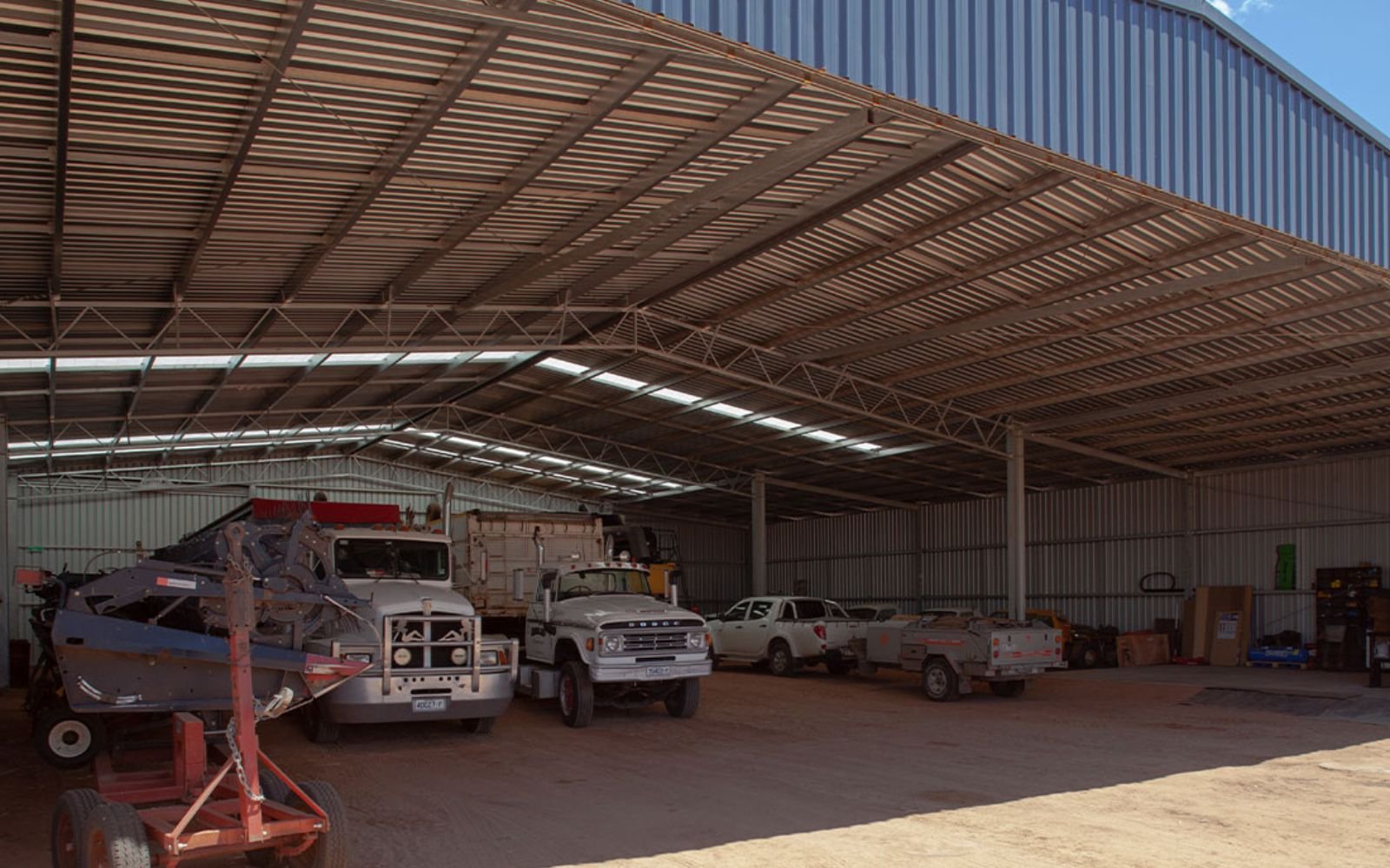 Woomelang machinery shed 