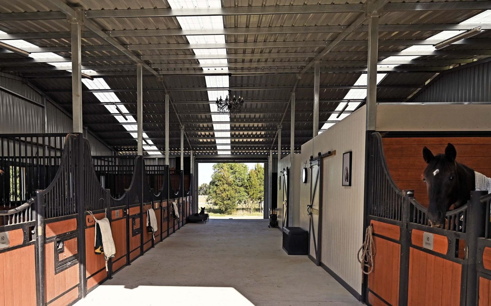 Labertouche combined indoor and stable complex