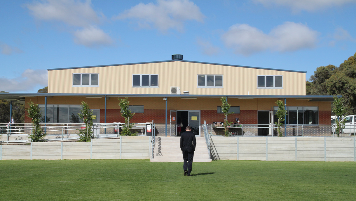 Glenvale basketball court cover