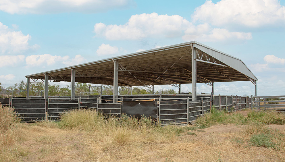 JRL Stud indoor riding arena 