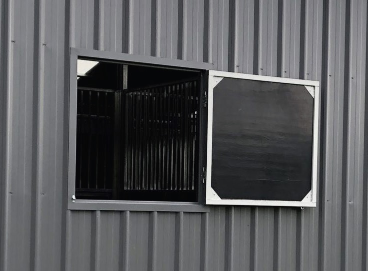 Stable shutter windows opening