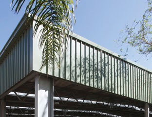 Cladding apron